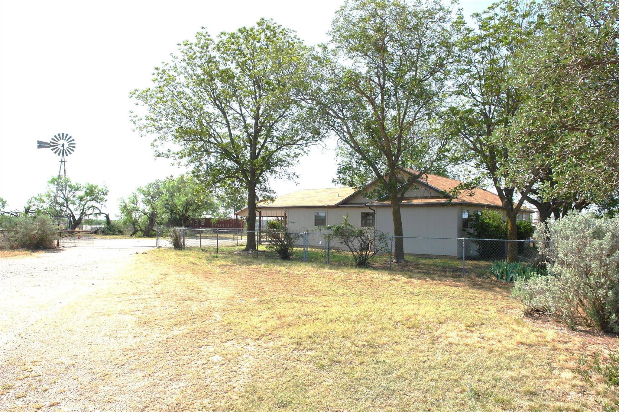 Rochelle, TX 76872,766 CR 419