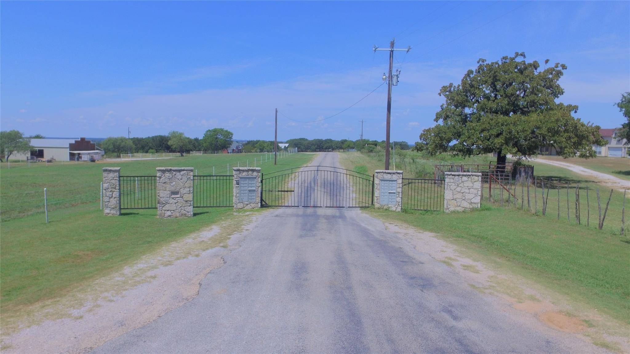 Decatur, TX 76234,368 Private Road 3248