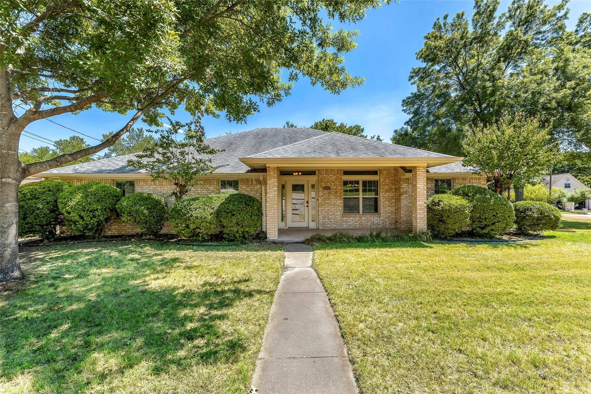 Granbury, TX 76049,4115 Cimmaron Trail