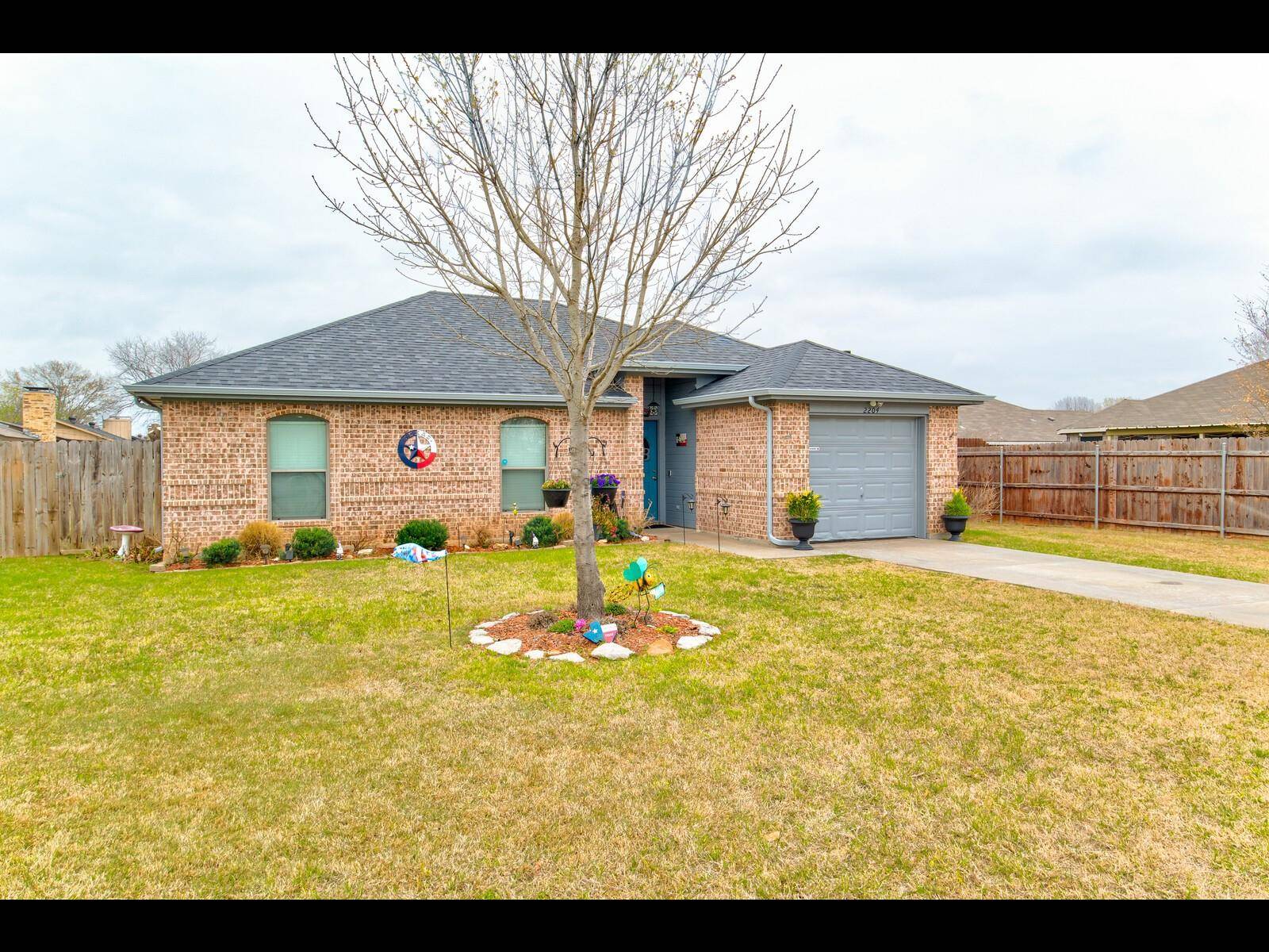 Cleburne, TX 76033,2204 Nicole Lane