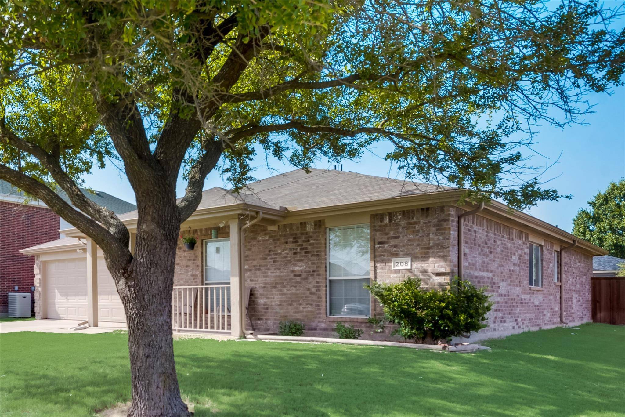 Crandall, TX 75114,208 Angelina Drive