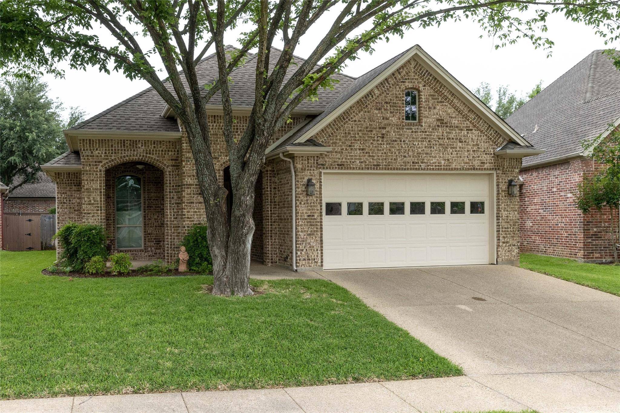 Arlington, TX 76013,2010 Kodiak Court