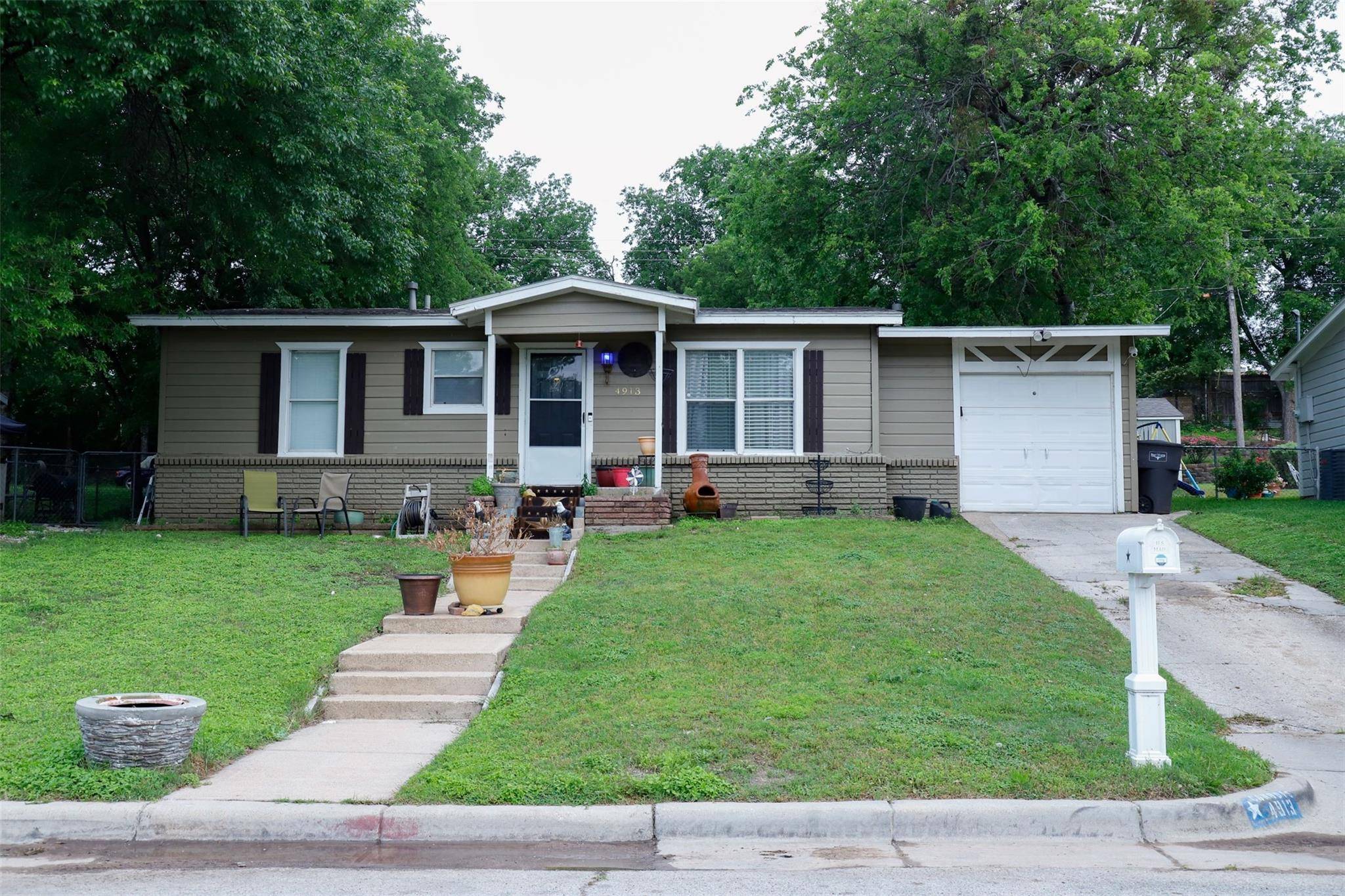 Fort Worth, TX 76114,4913 Urbanview Street