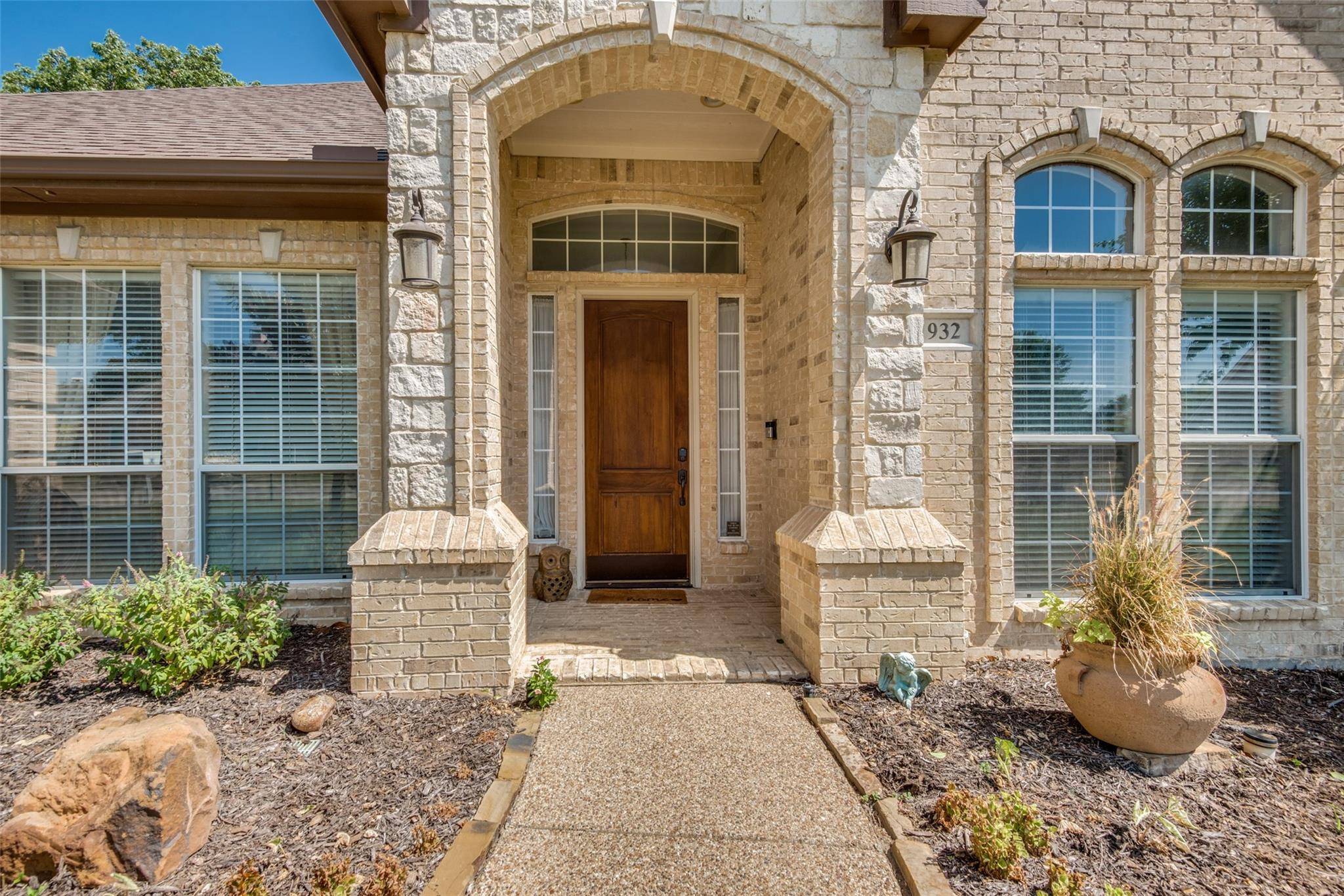 Coppell, TX 75019,932 Falcon Lane