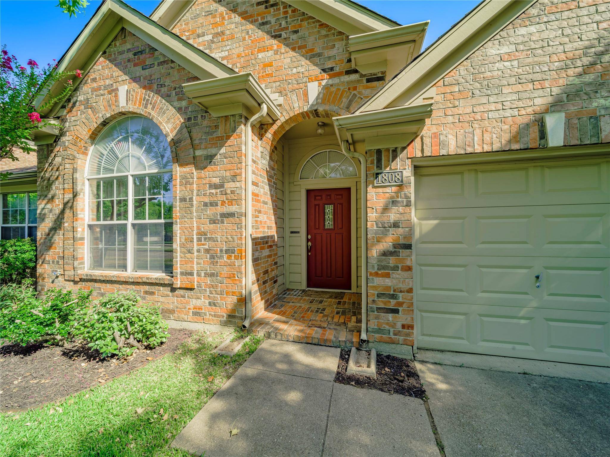 Grapevine, TX 76051,1808 Altacrest Drive