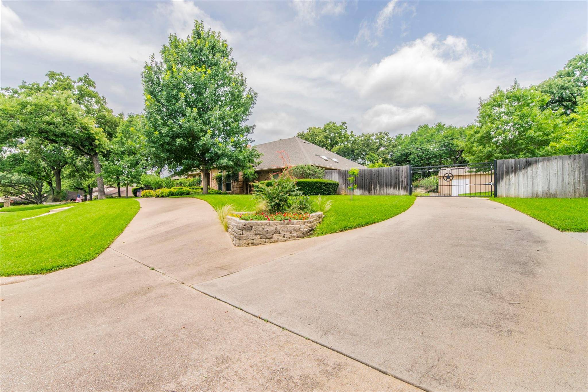 Bedford, TX 76022,1213 Schumac Lane