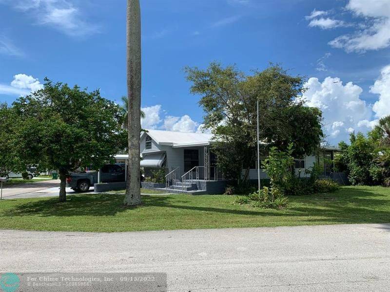 Davie, FL 33324,1901 SW 87th Ave