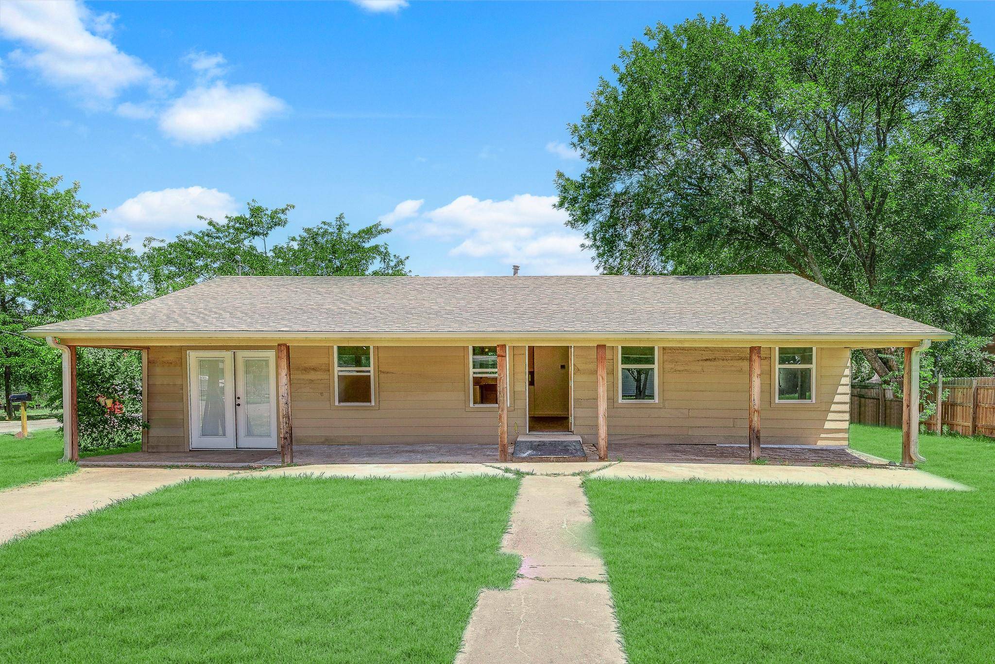 Savoy, TX 75479,406 W Fowler Street