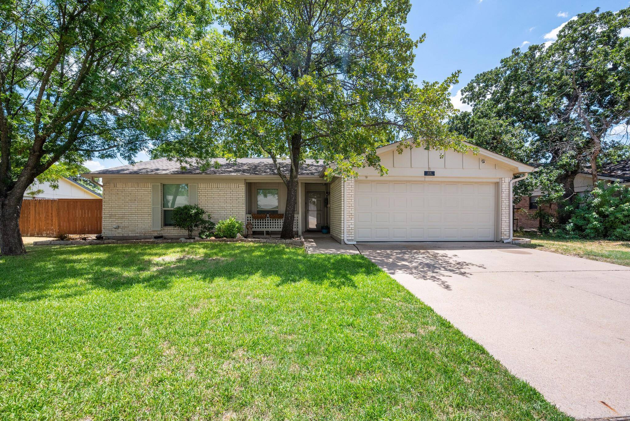 Arlington, TX 76017,4116 Pyracantha Drive