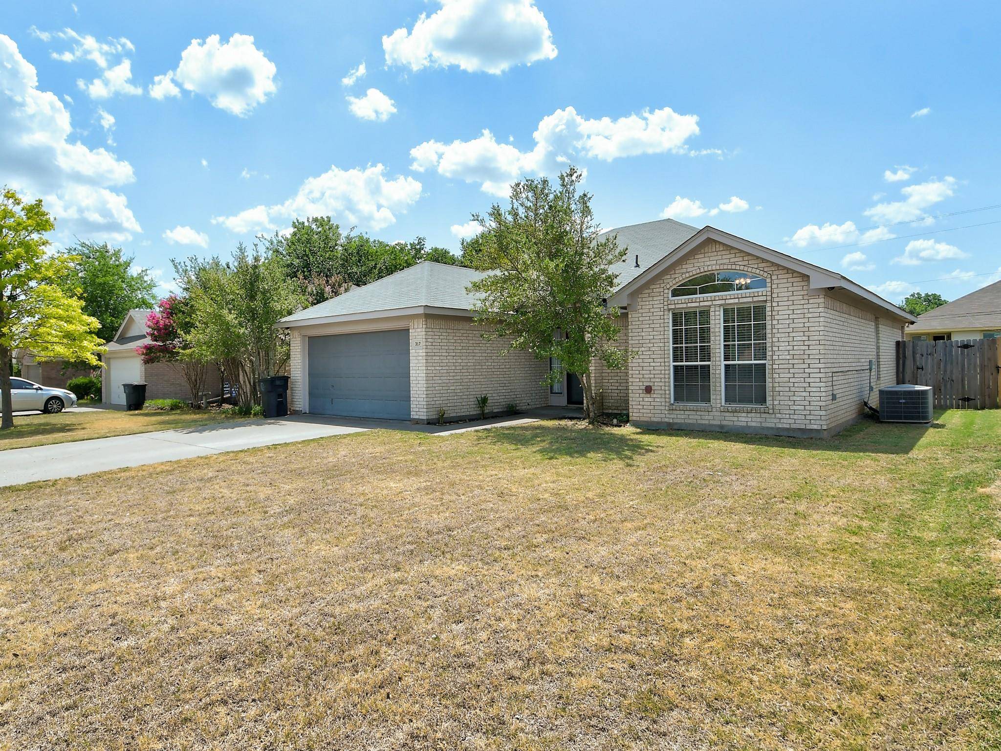 Cleburne, TX 76033,317 Odell Street