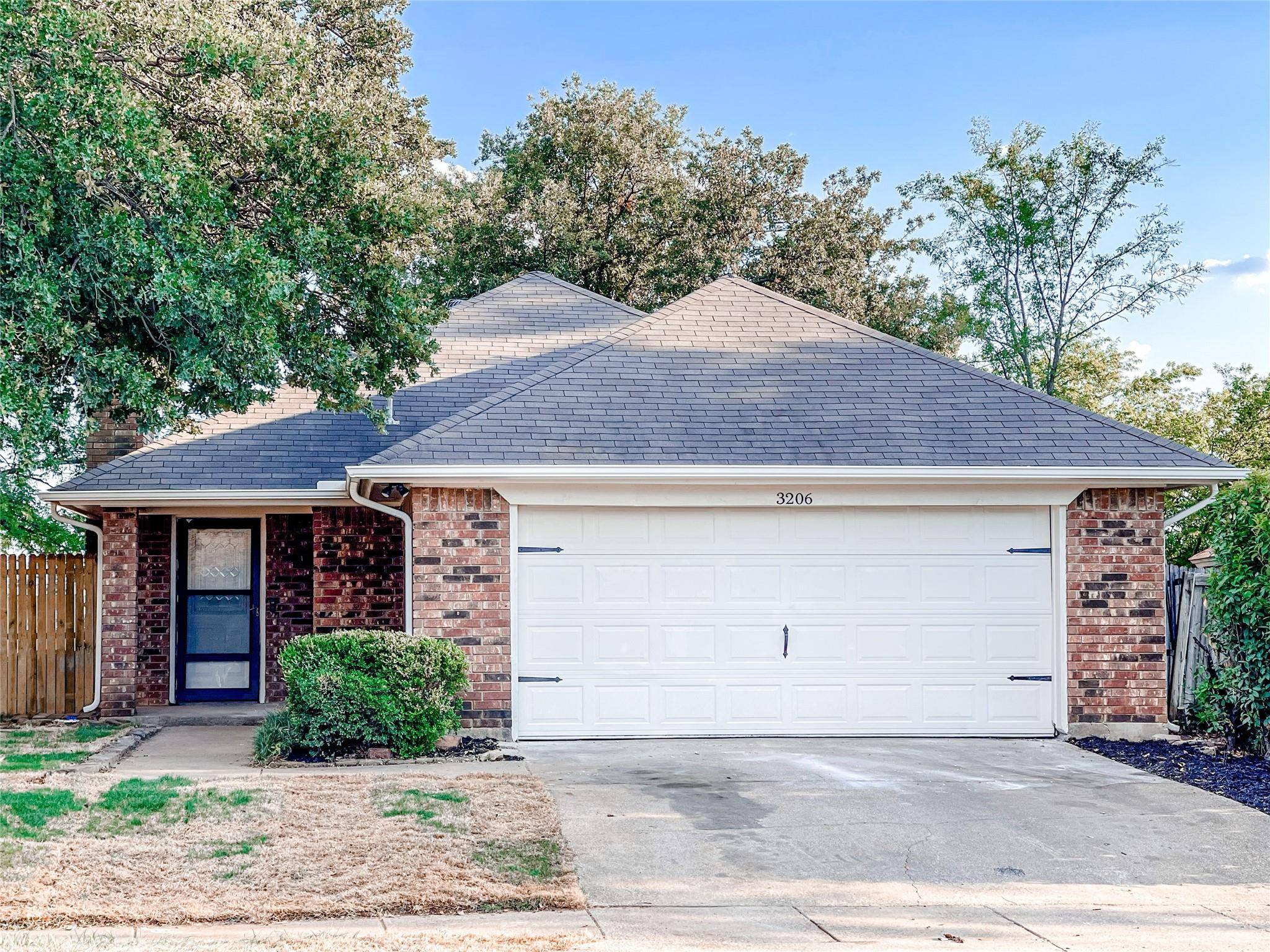 Bedford, TX 76021,3206 Susan Court