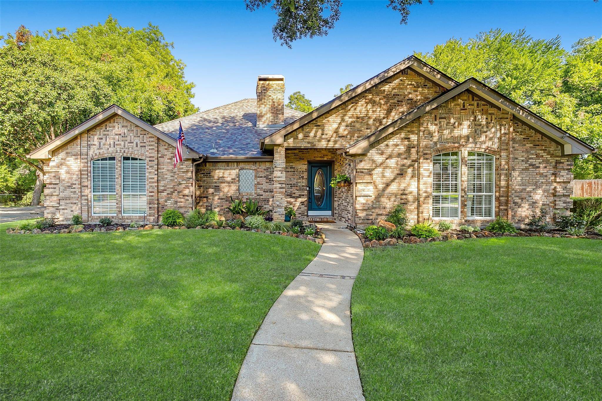 Arlington, TX 76016,4417 Winding Creek Court