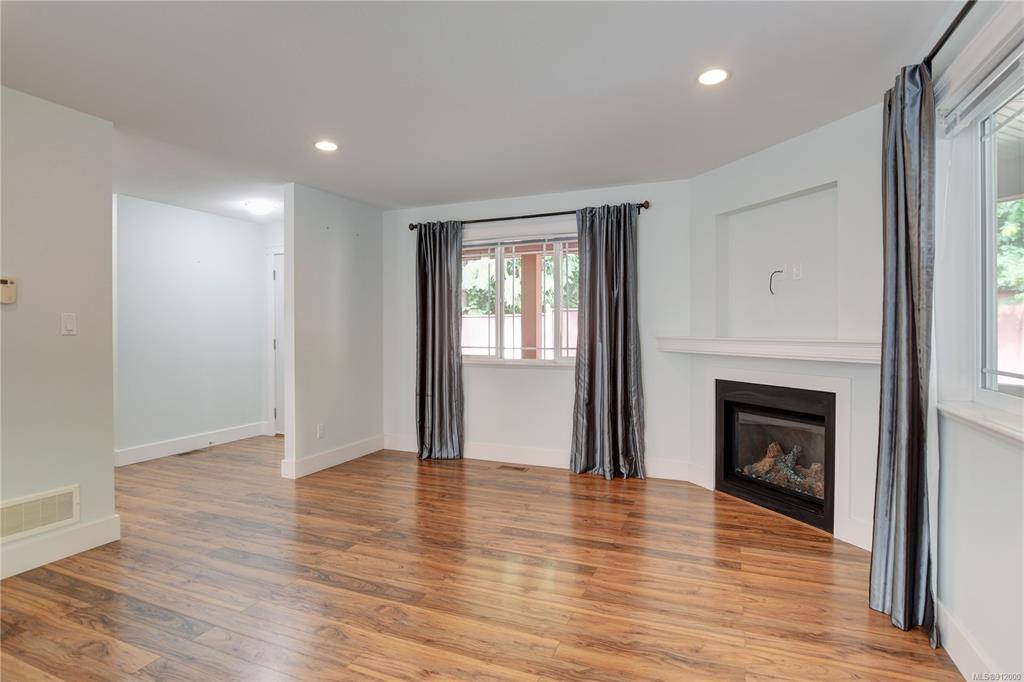 Duncan, BC V9L 0A2,5932 Stonehaven Dr