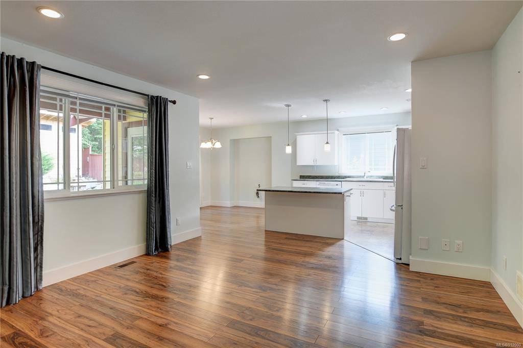 Duncan, BC V9L 0A2,5932 Stonehaven Dr