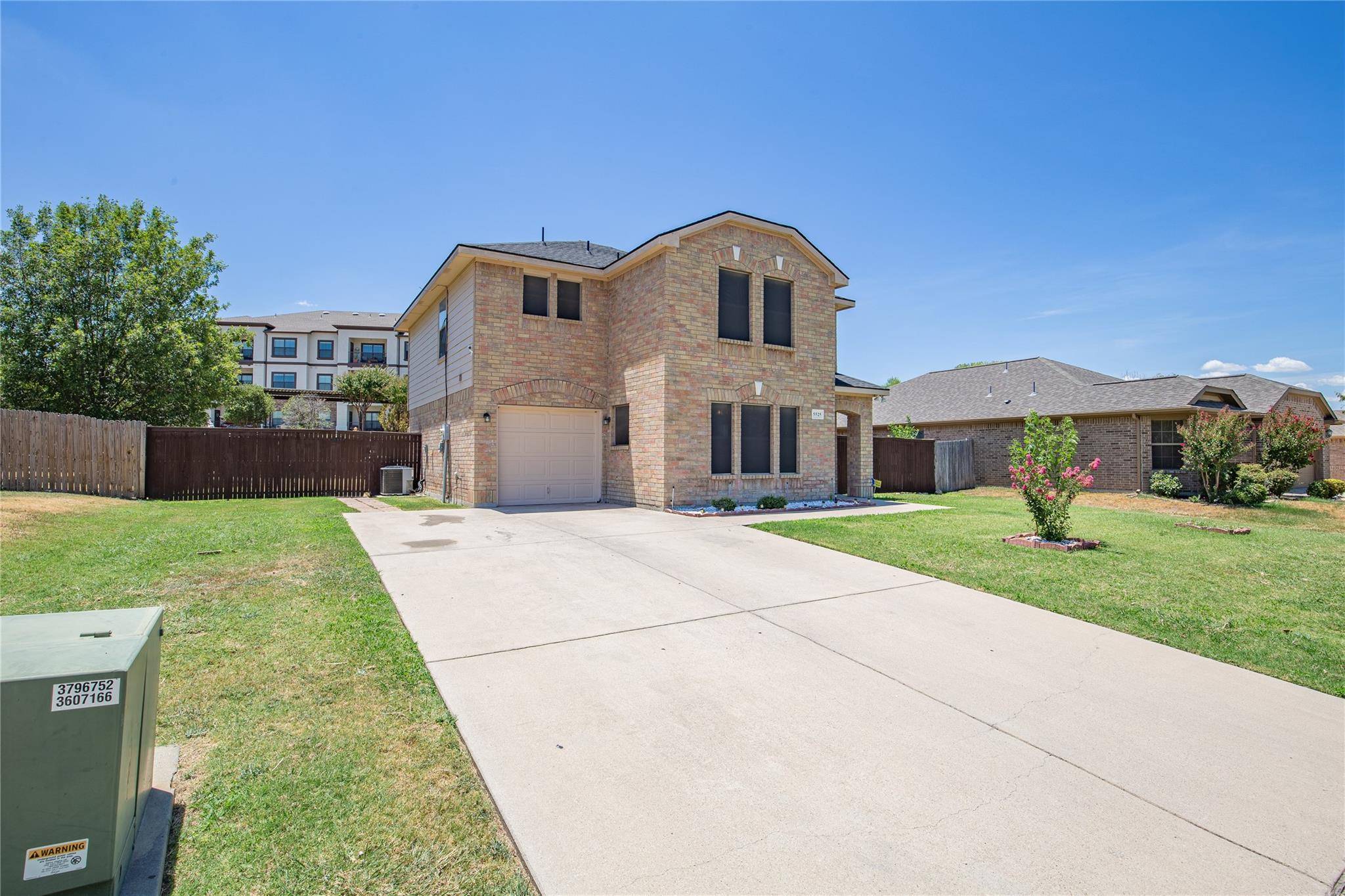 Fort Worth, TX 76106,5525 Venera Court