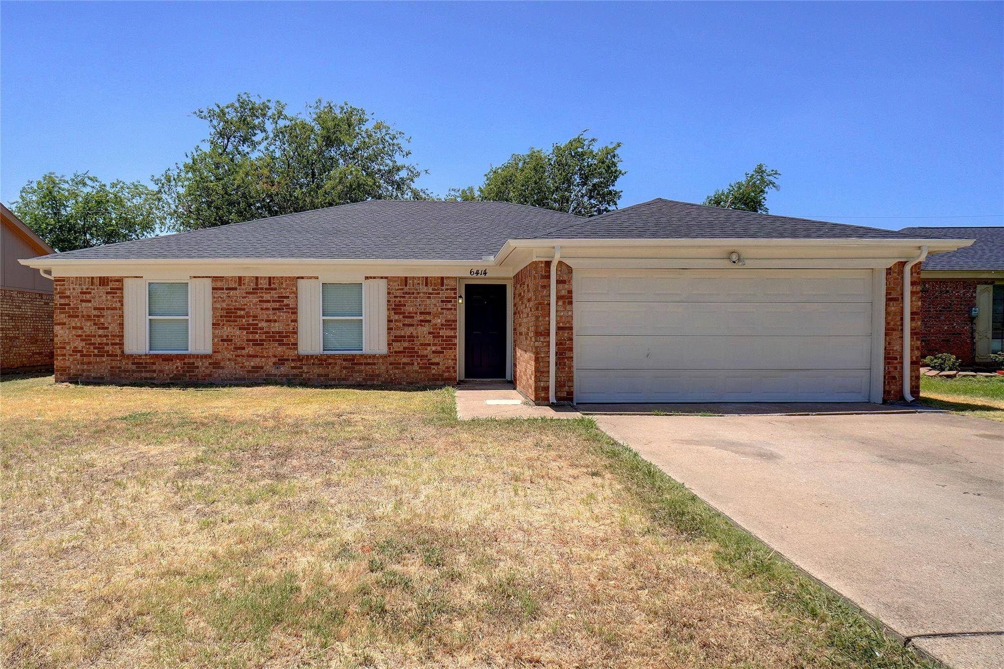 Arlington, TX 76018,6414 Plainview Drive