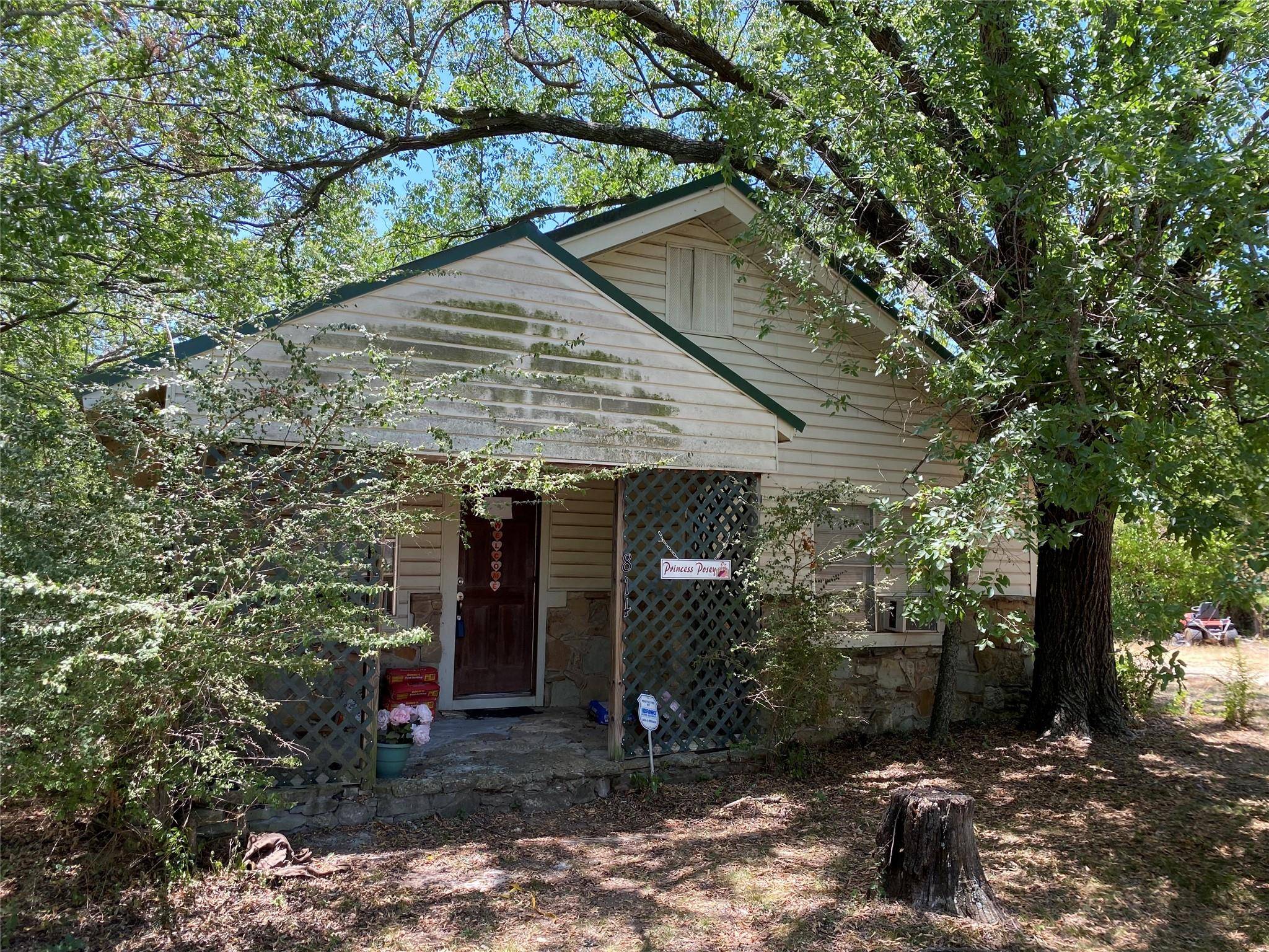 Weatherford, TX 76086,814 E 3rd Street