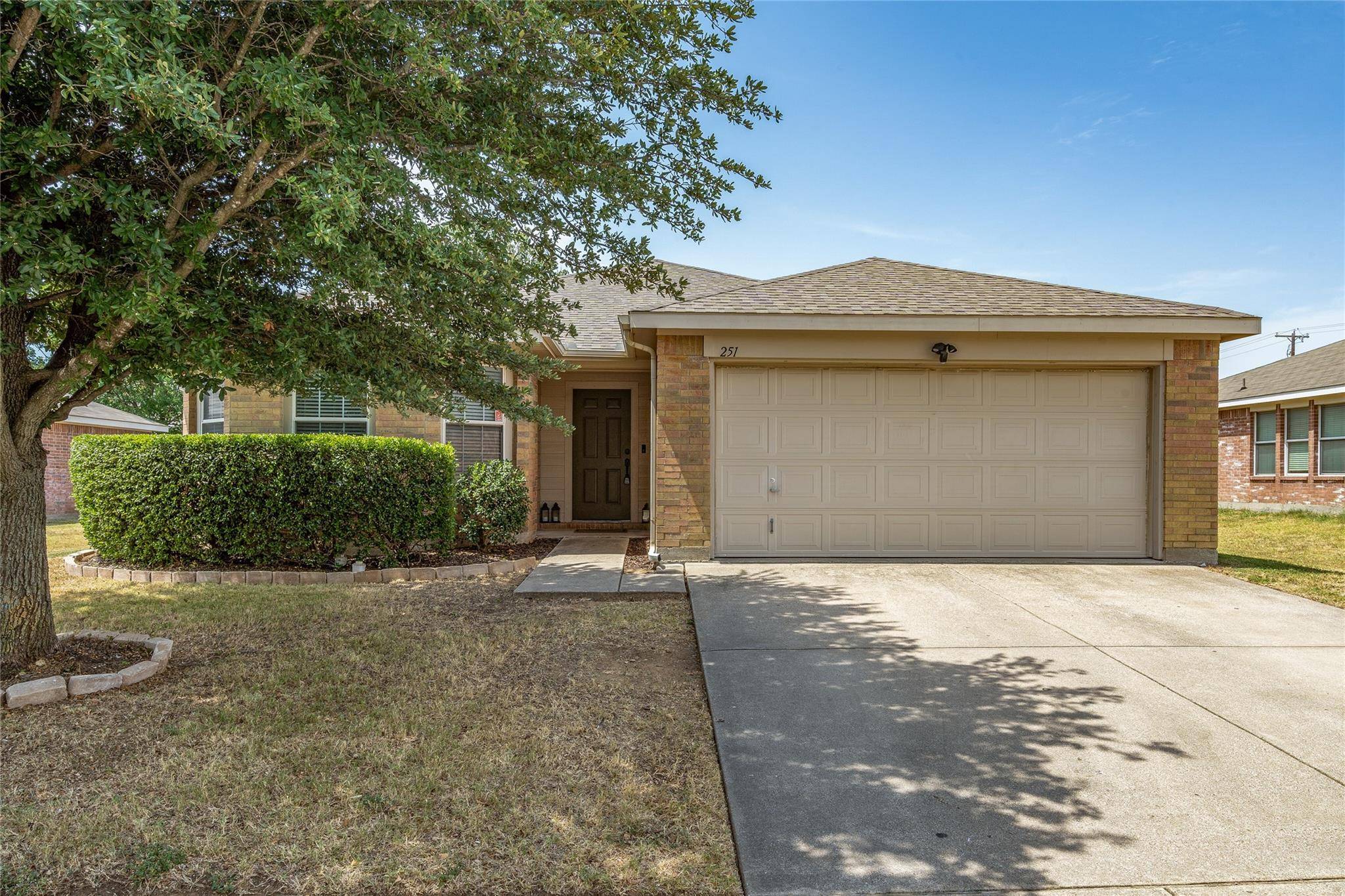 Justin, TX 76247,251 Pine Crest Drive