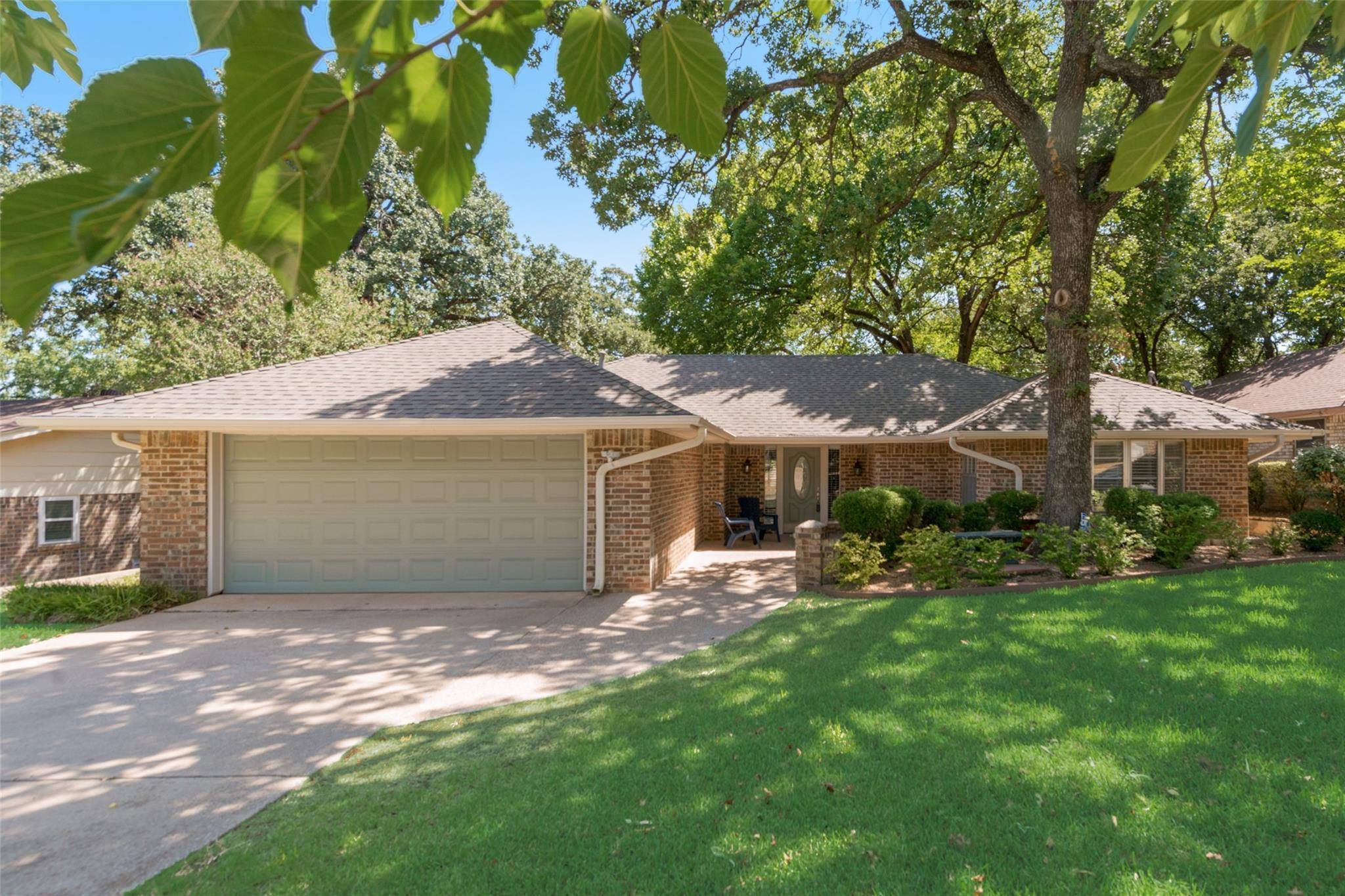 Mansfield, TX 76063,224 N Willow Street