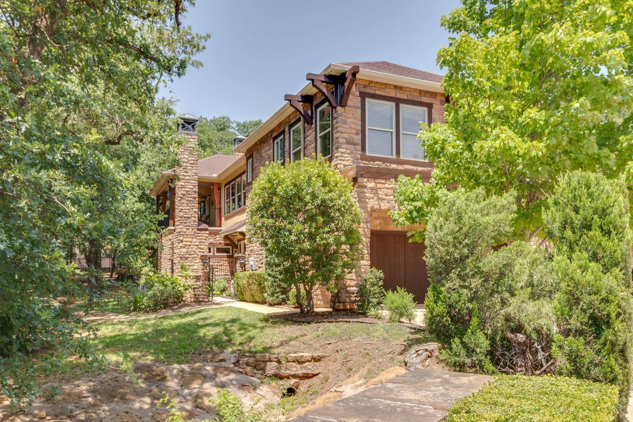 Grapevine, TX 76051,4630 Kaitlyn Lane