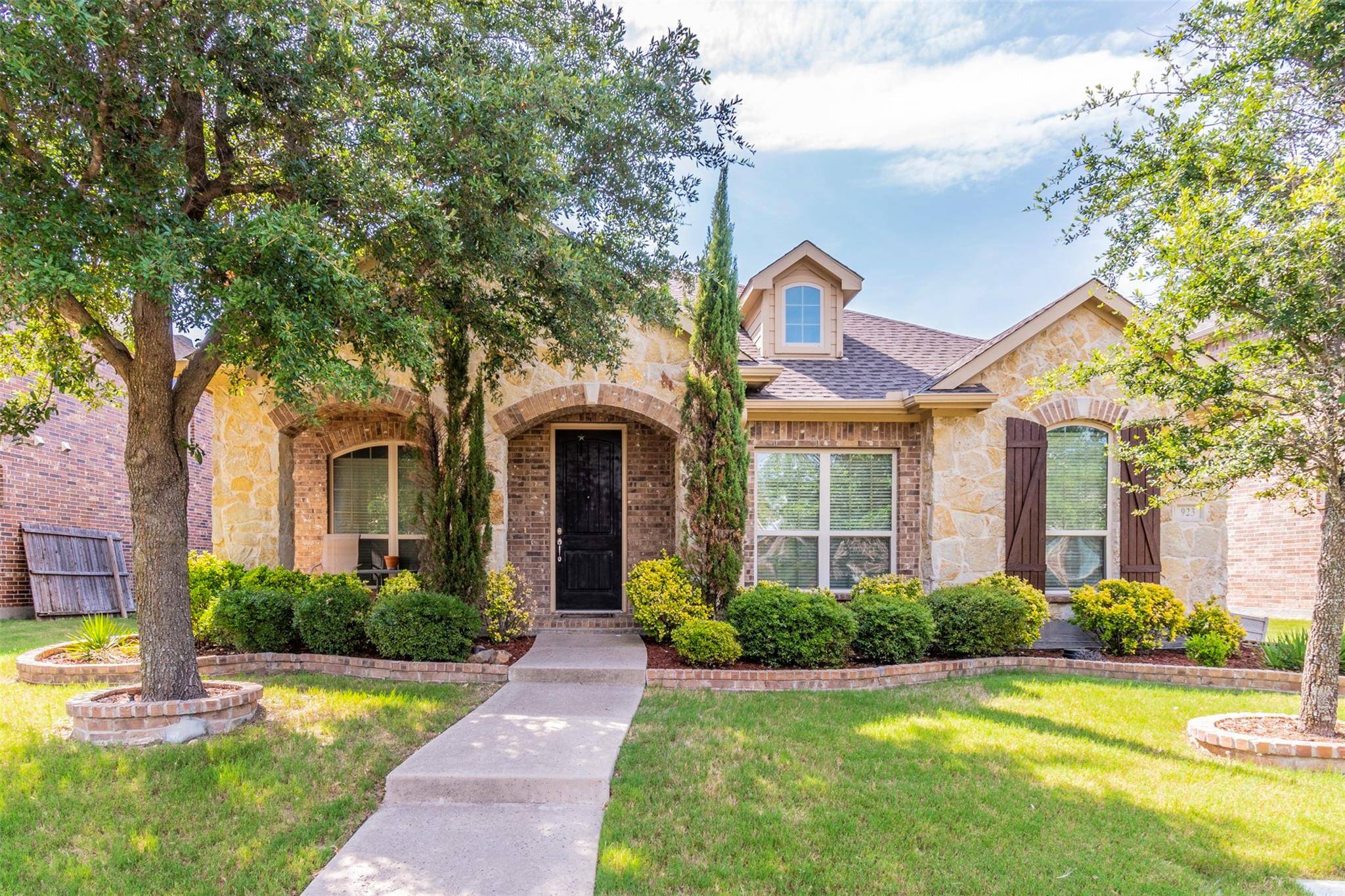 Allen, TX 75013,923 Cougar Drive