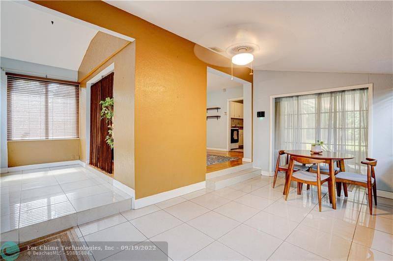 Hollywood, FL 33020,1832 Coolidge St