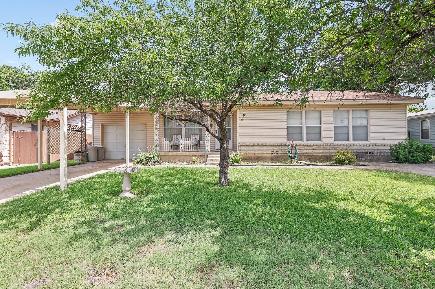 Haltom City, TX 76117,5329 Jerri Lane