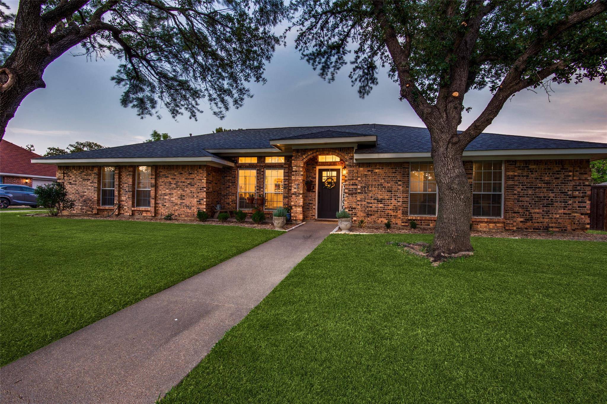 Highland Village, TX 75077,218 Village Tree Drive