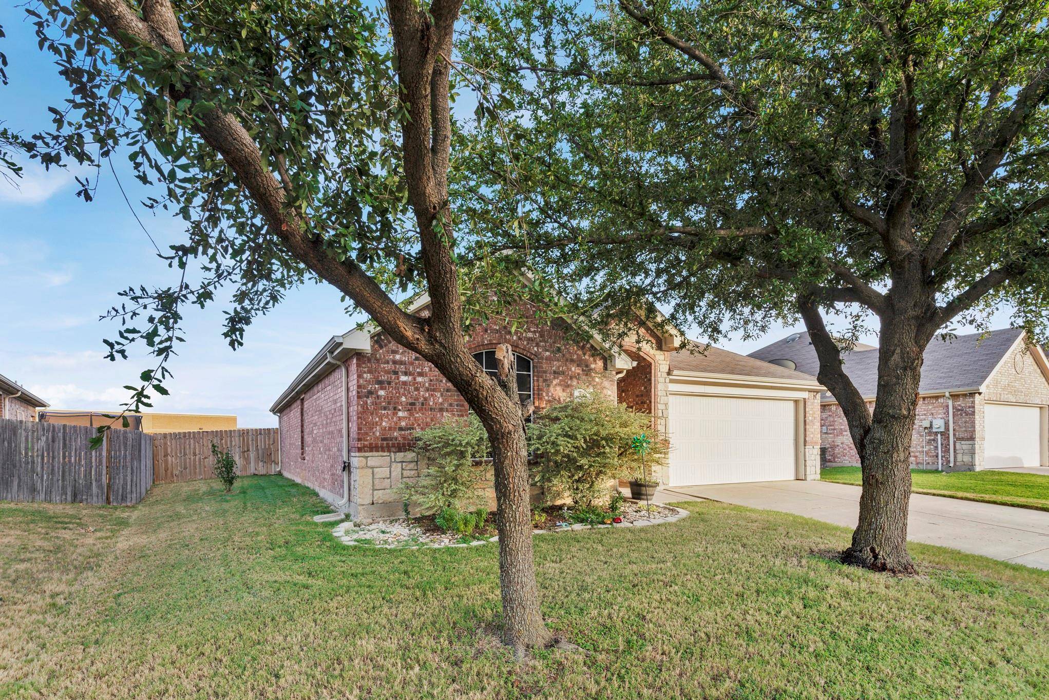 Burleson, TX 76028,741 W Bend Boulevard