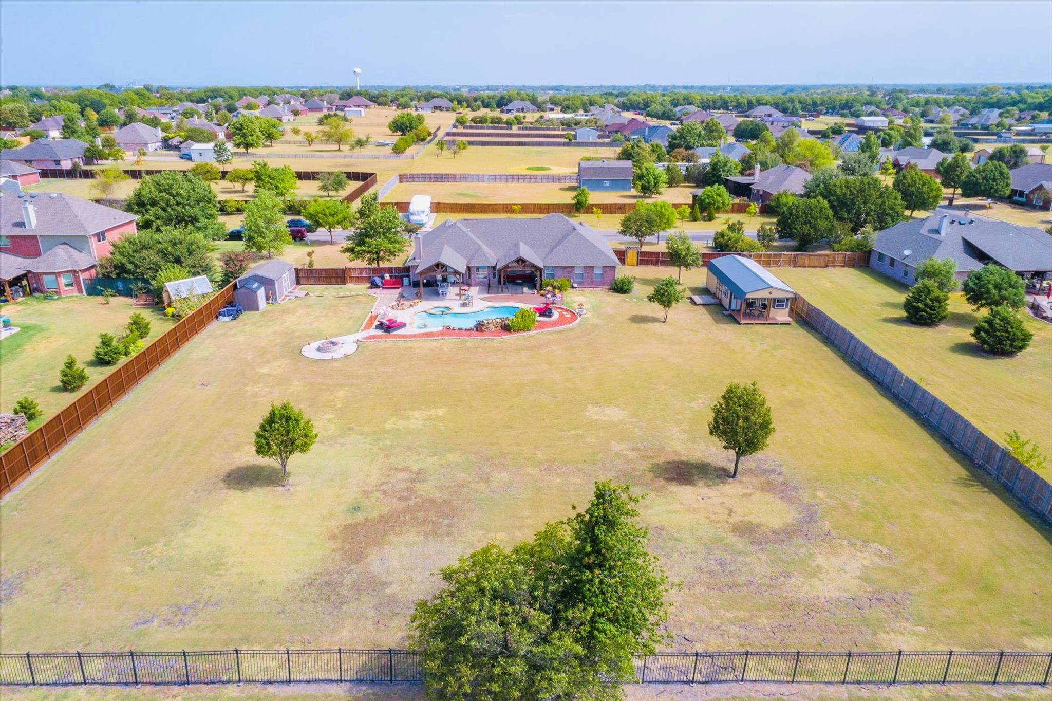 Lavon, TX 75166,237 BENTLY Drive