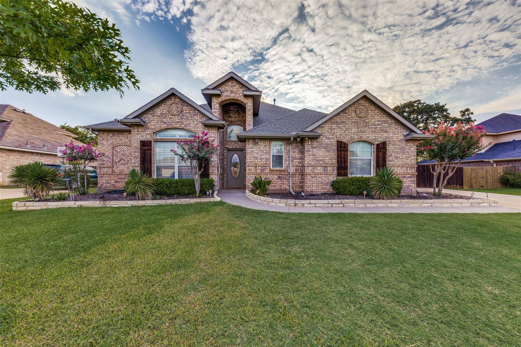 Kennedale, TX 76060,508 Winterwood Drive