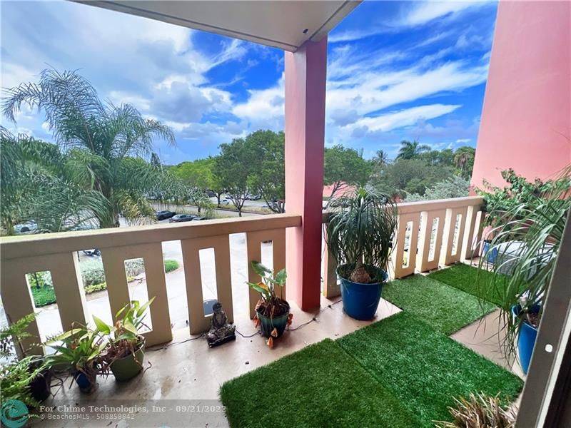 Fort Lauderdale, FL 33315,900 River Reach Dr  #311