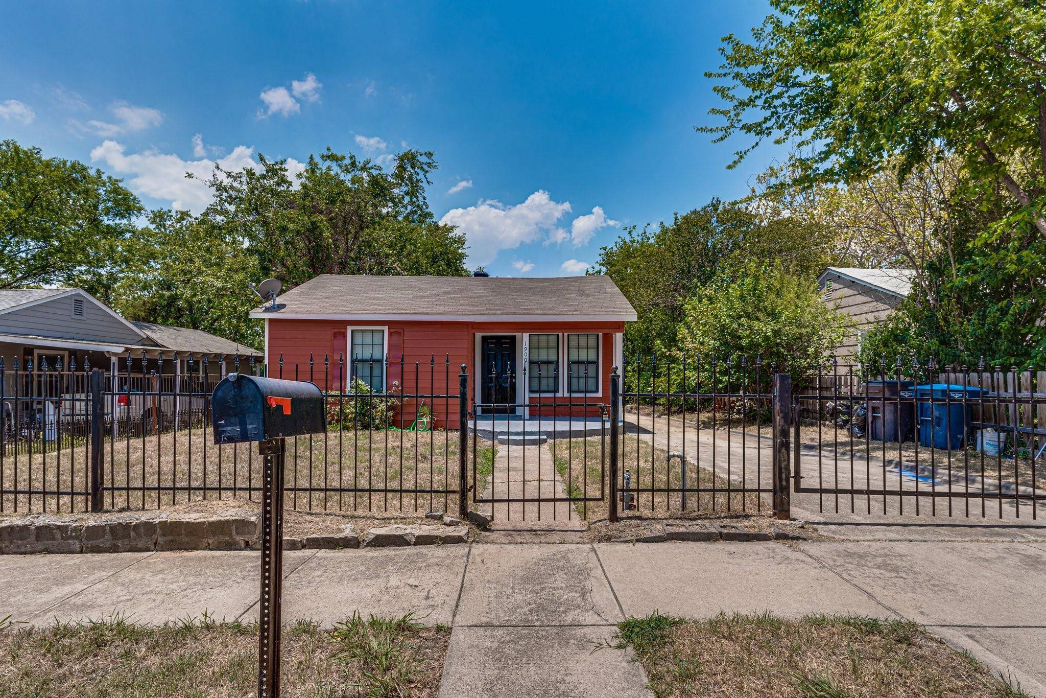 Fort Worth, TX 76105,1900 Wiseman Avenue