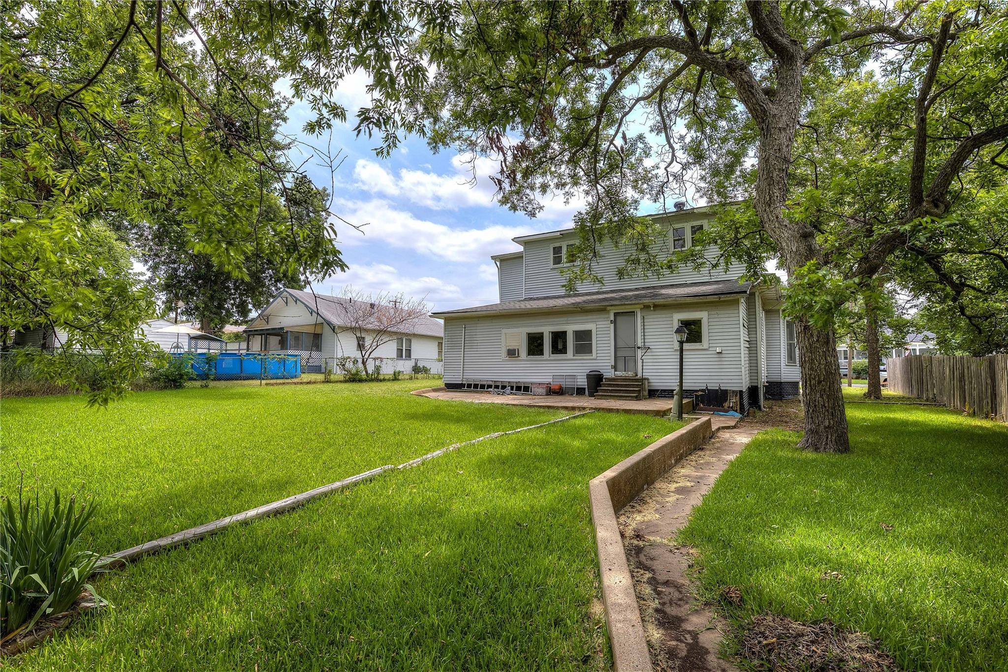 Honey Grove, TX 75446,504 W Main Street