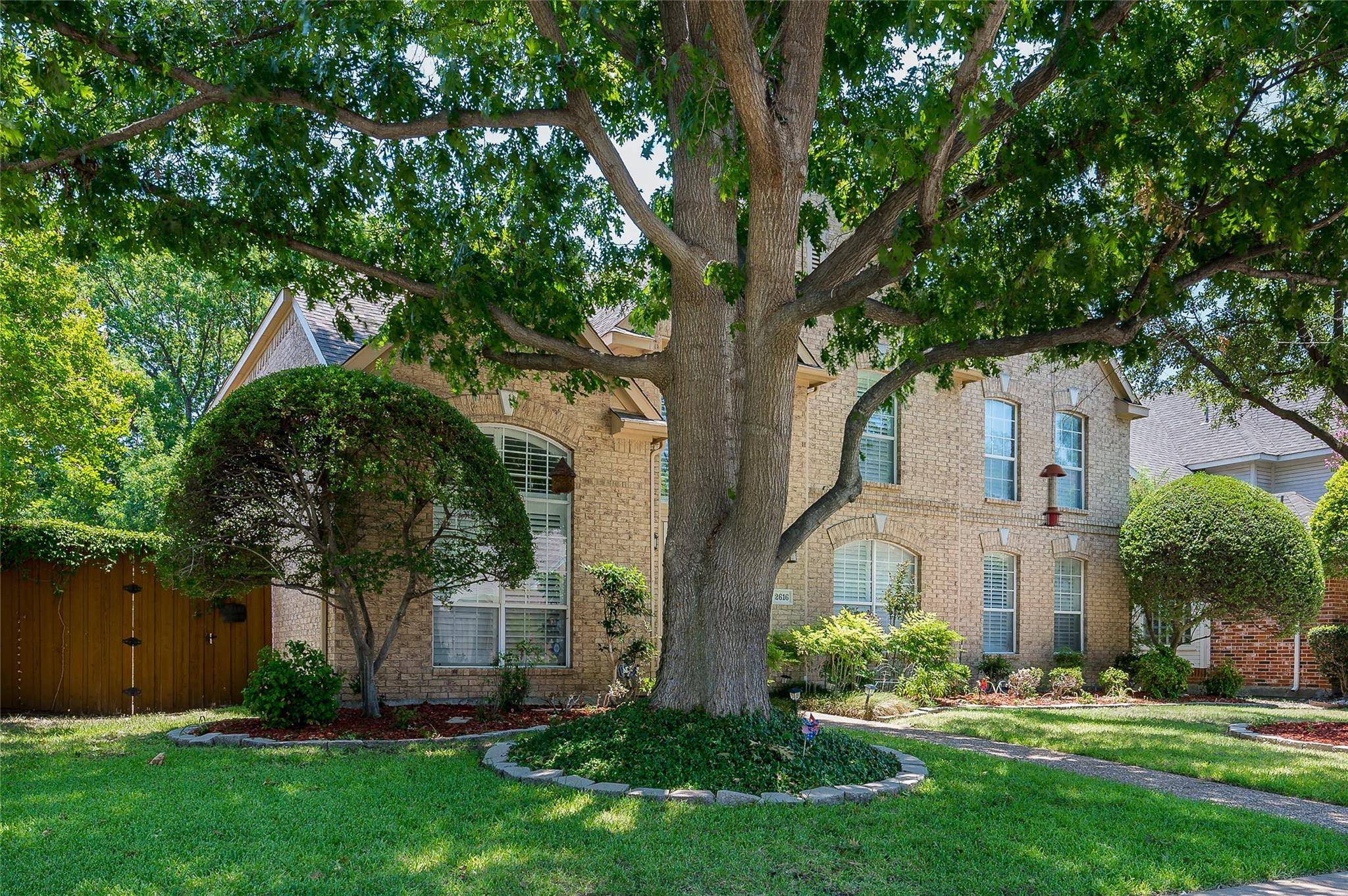 Plano, TX 75093,2616 Barrington Drive