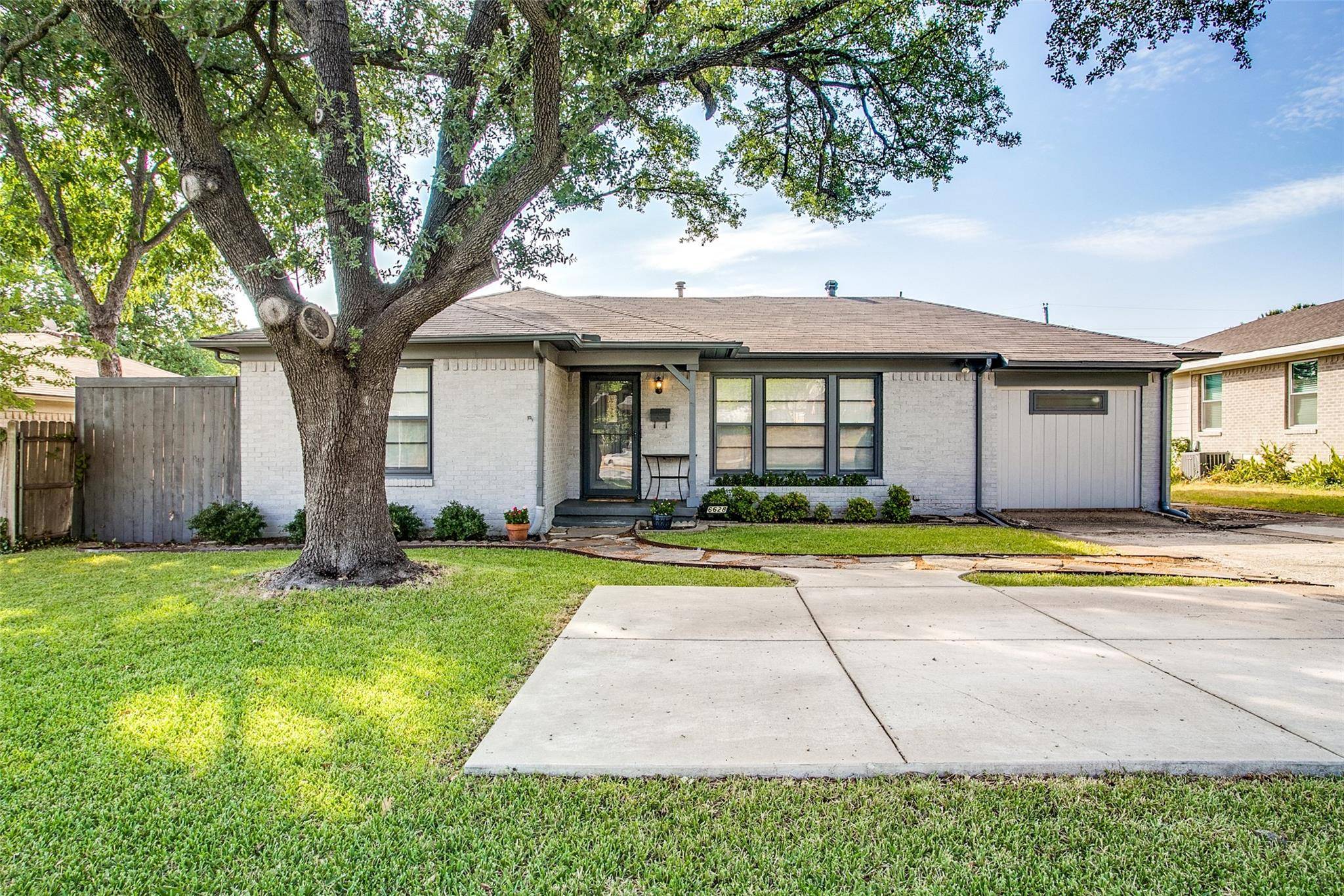 Dallas, TX 75214,6628 E Mockingbird Lane