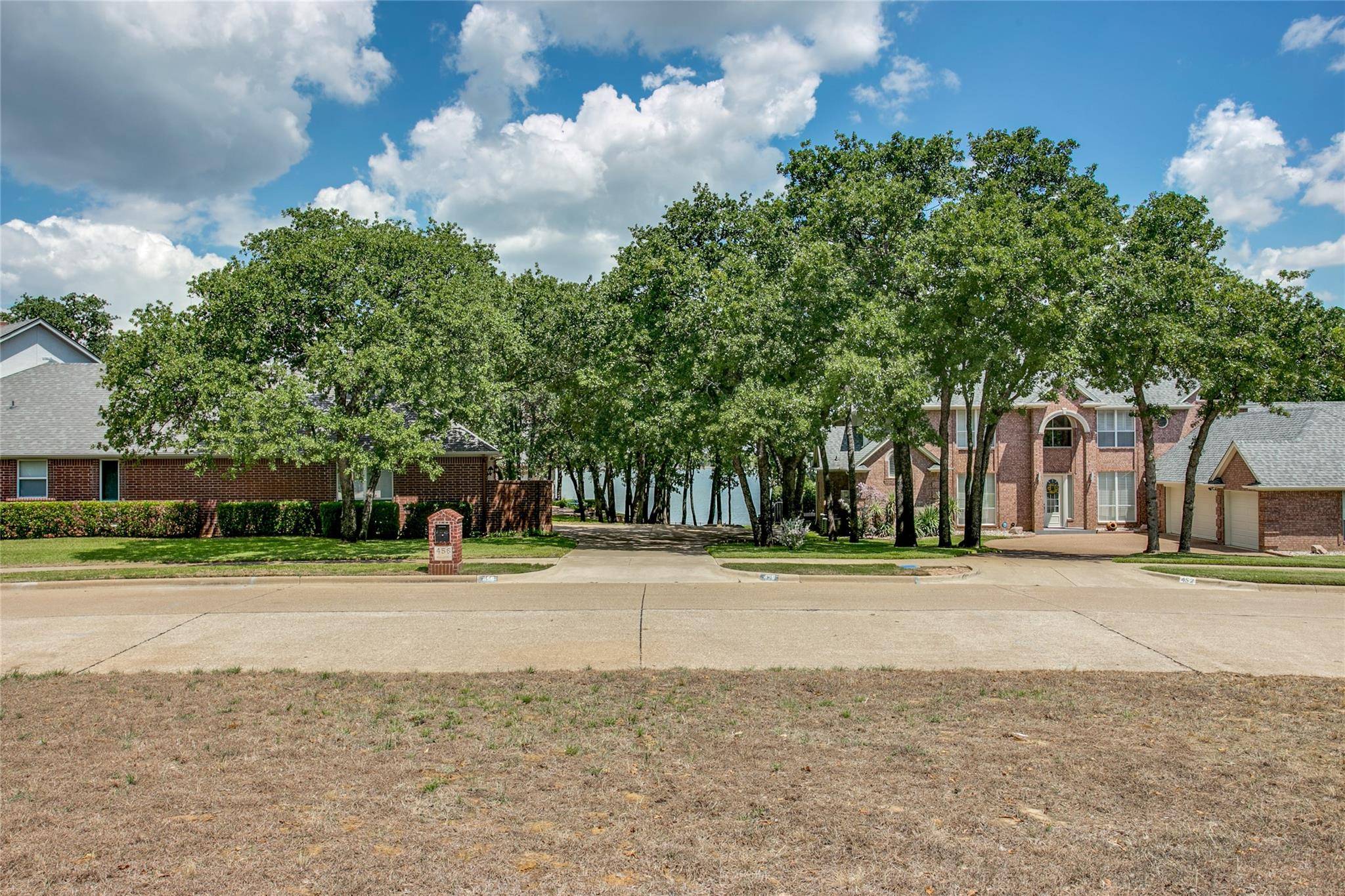 Azle, TX 76020,445 Windjammer Lane