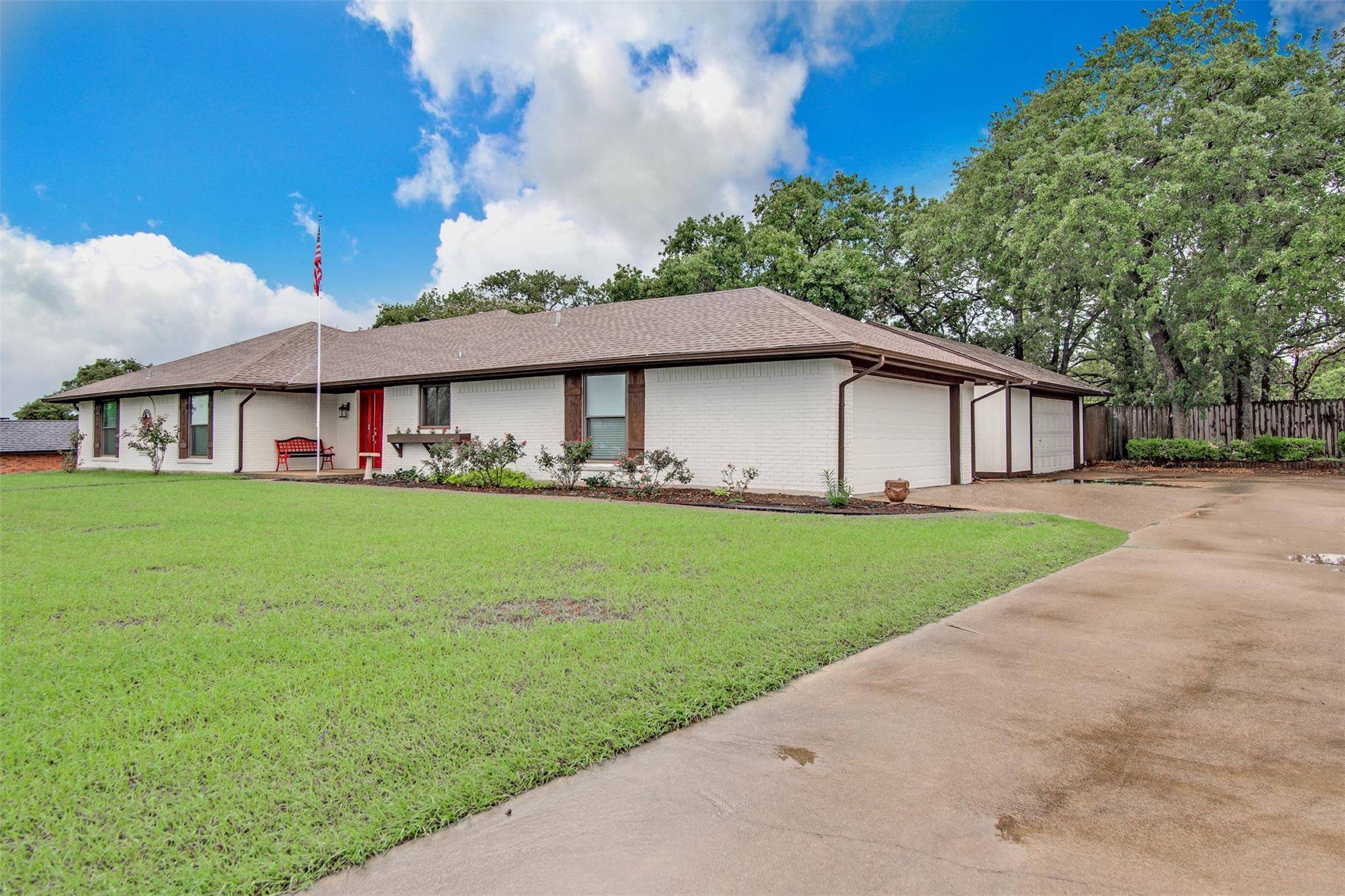 Joshua, TX 76058,109 Wood Oak Drive