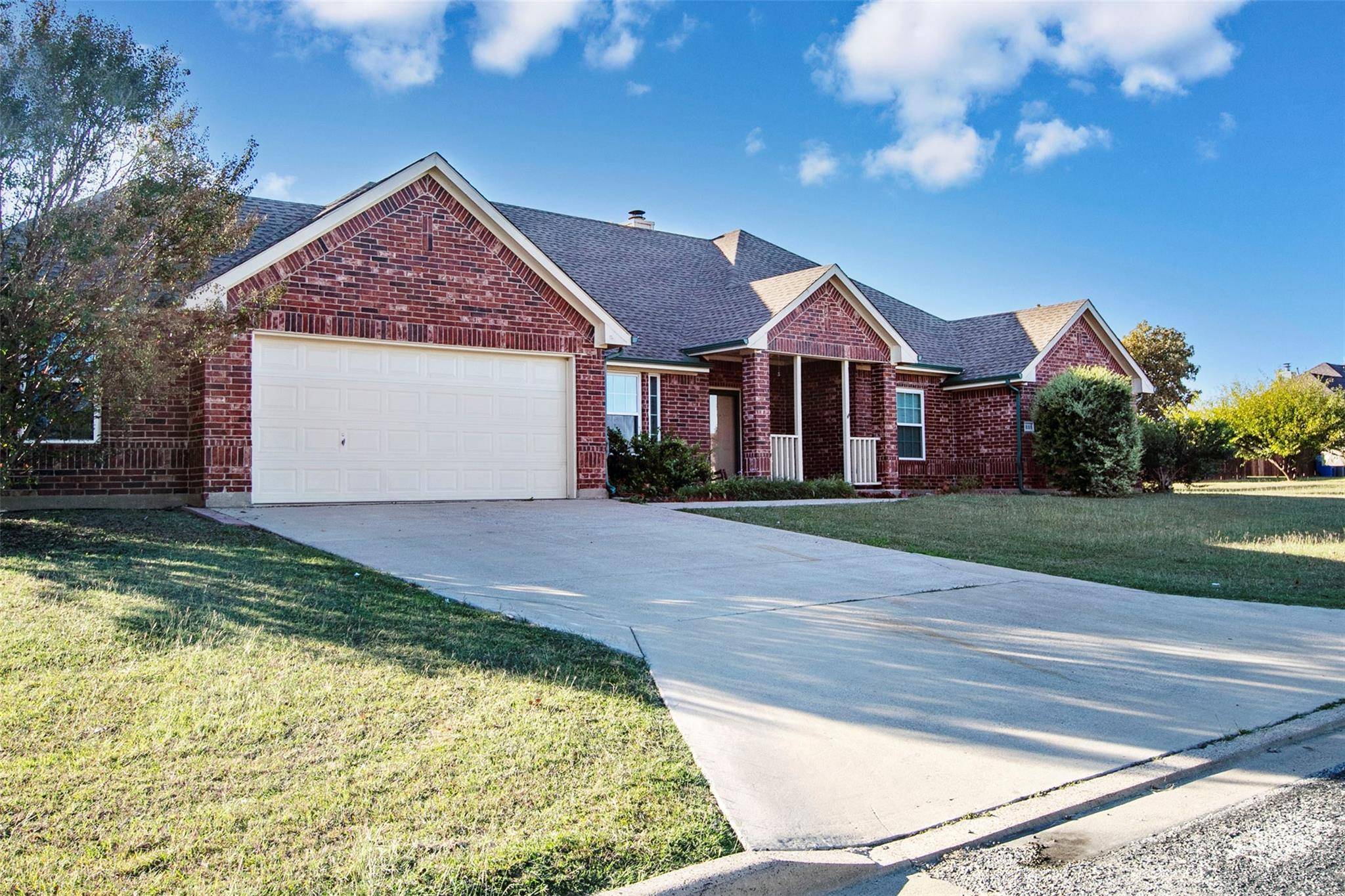 Lavon, TX 75166,855 Meadow Hill Drive