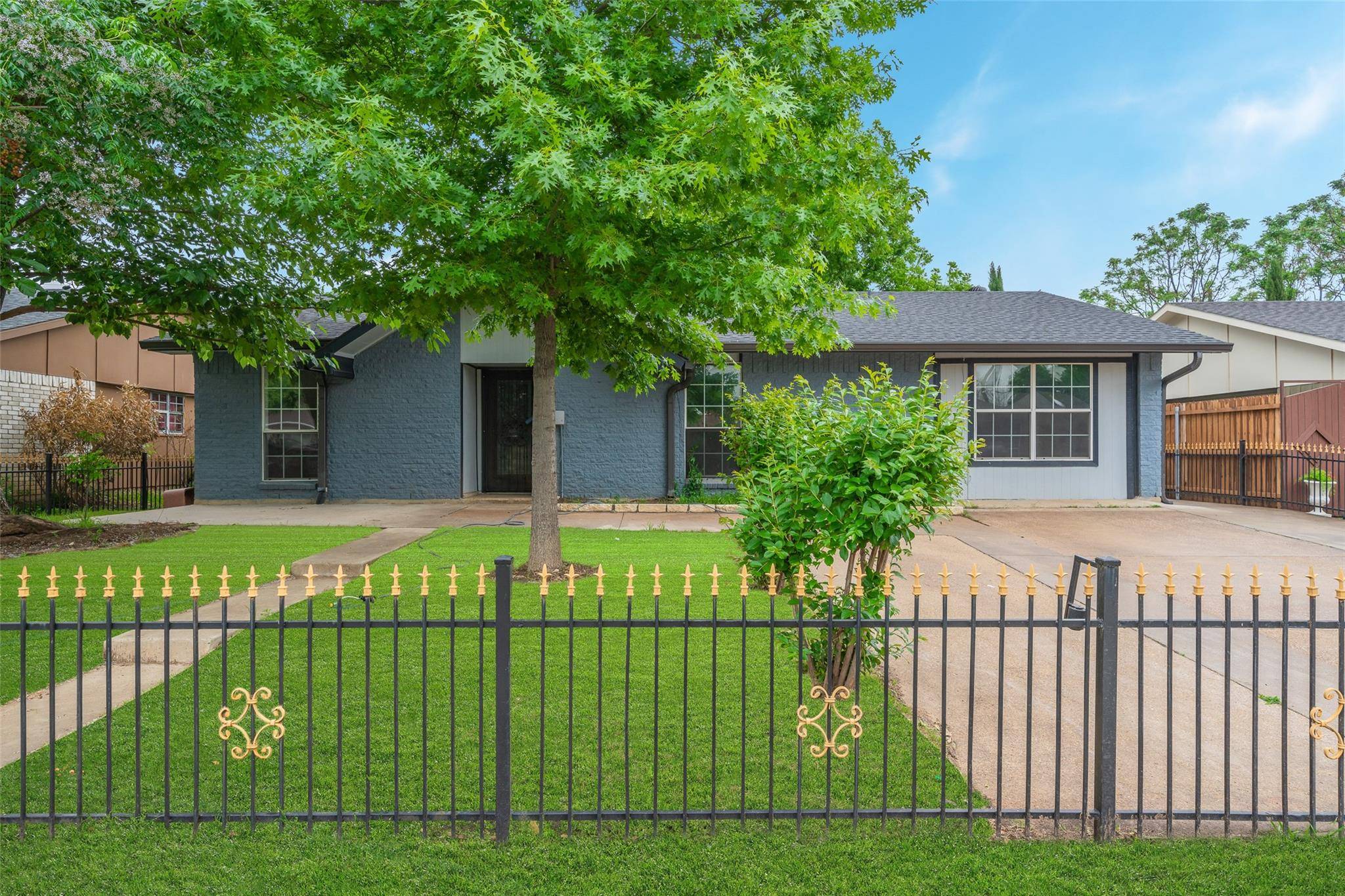 Lewisville, TX 75067,1043 Elmwood Drive