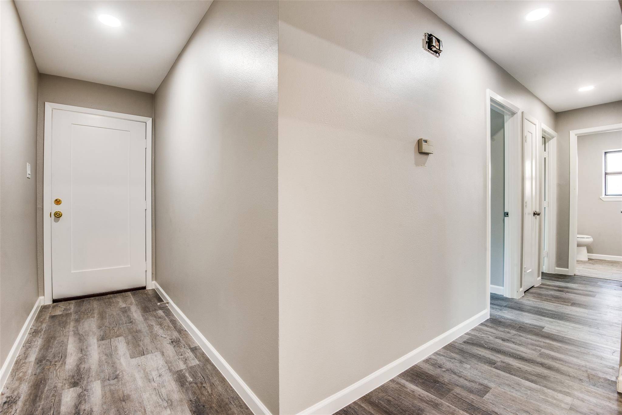 Irving, TX 75060,528 W Oakdale Road