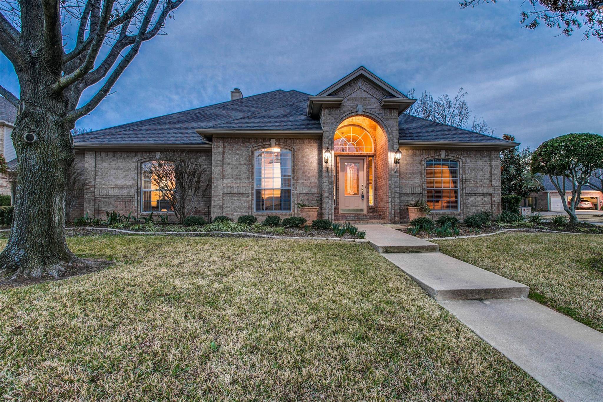 Colleyville, TX 76034,301 Bridlewood S