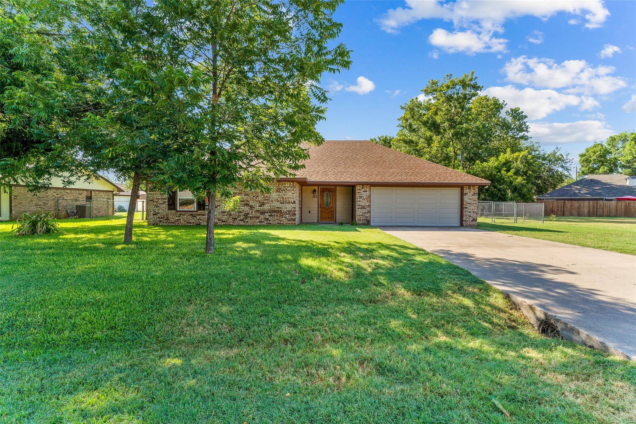 Granbury, TX 76049,322 Casas Del Sur Street