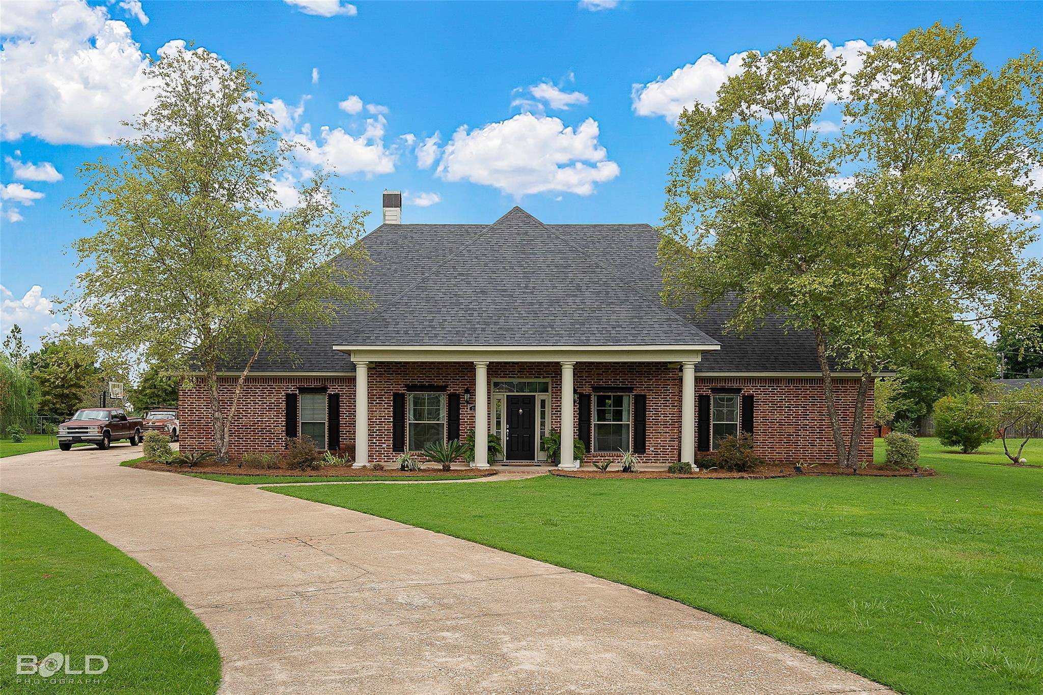 Bossier City, LA 71111,205 Madewood Court