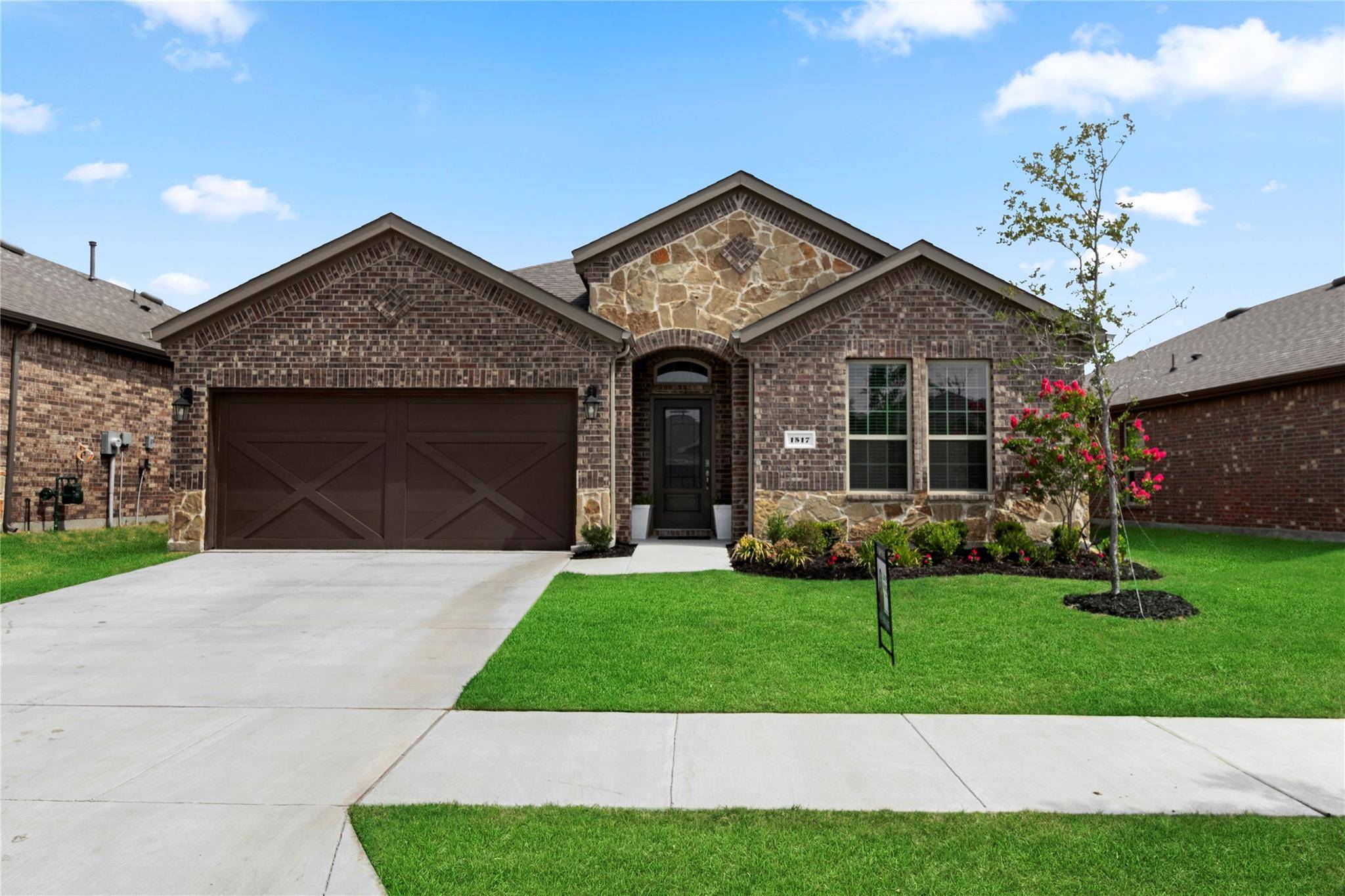 Little Elm, TX 76227,1517 Grassy Knoll Trail