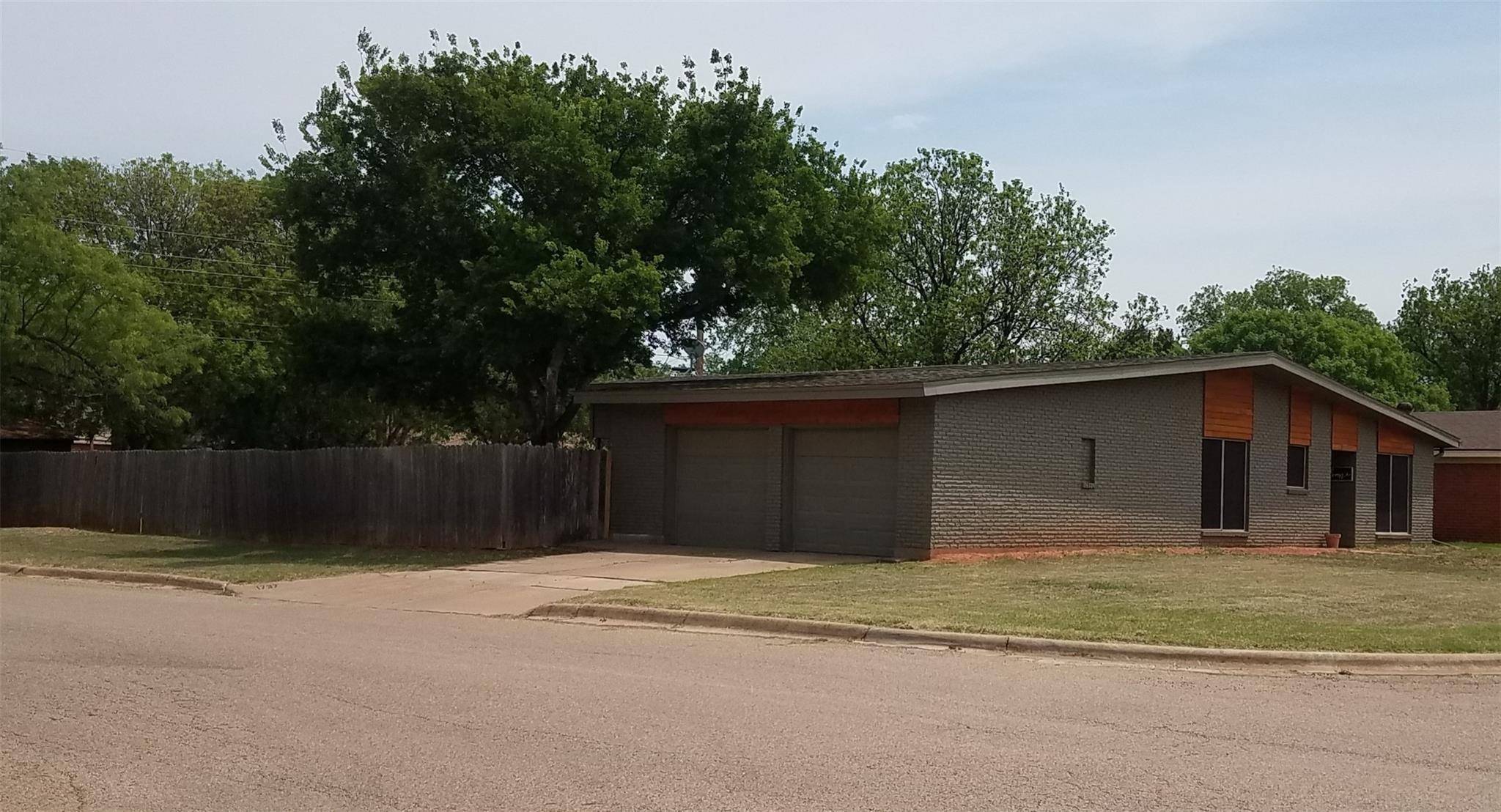 Abilene, TX 79603,1737 Marsalis Drive