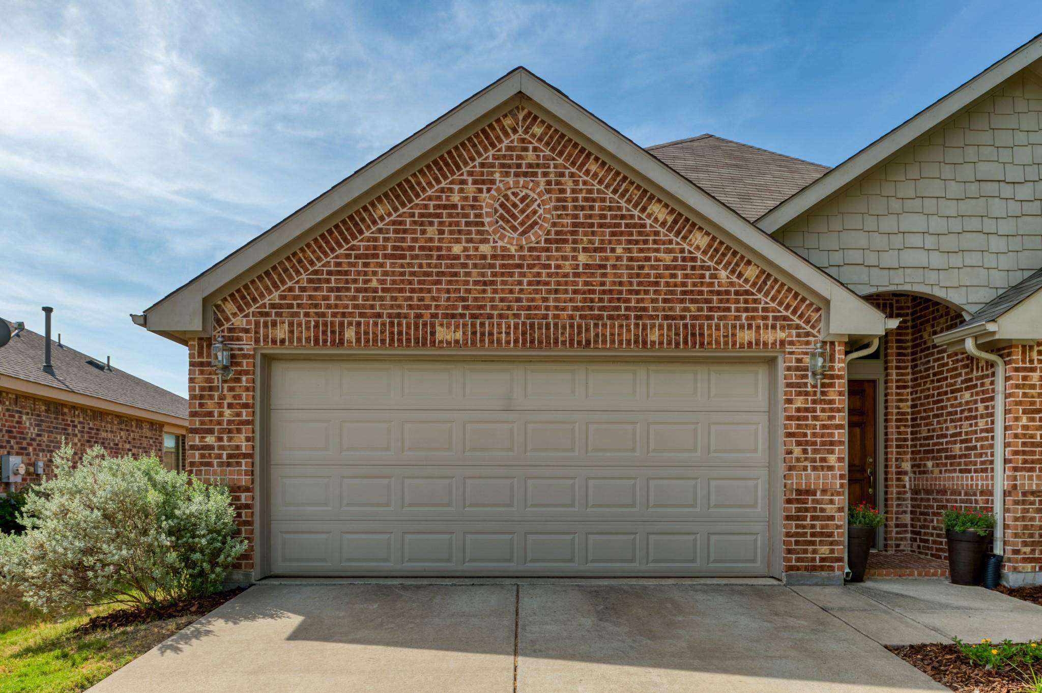 Little Elm, TX 75068,932 Lake Grove Drive