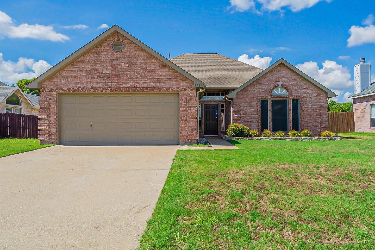 Rowlett, TX 75089,8618 Holland Avenue