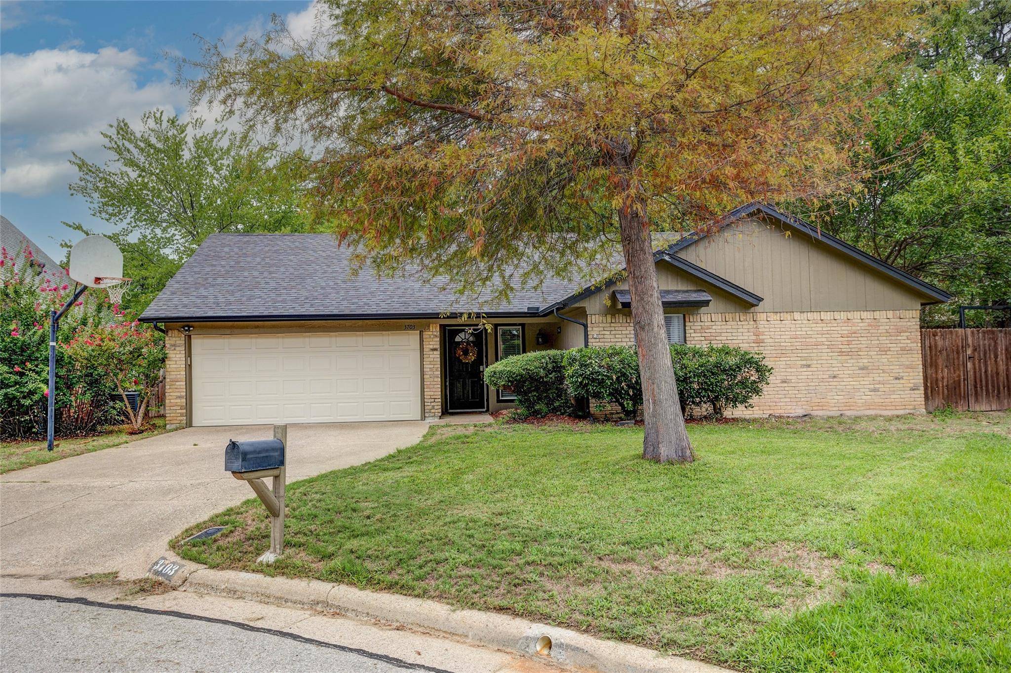 Arlington, TX 76016,3703 Melstone Drive