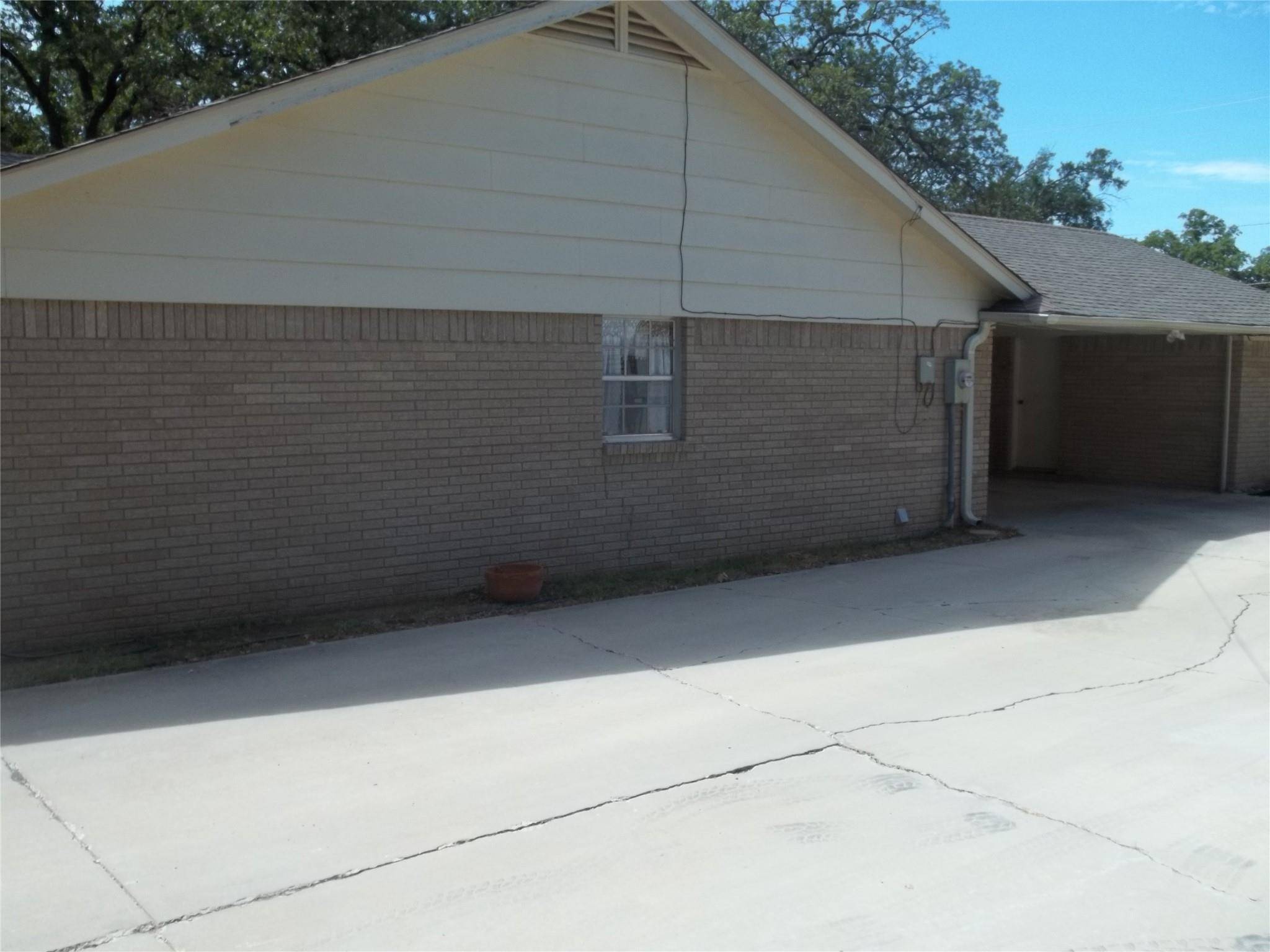 Brownwood, TX 76801,1813 11th Street